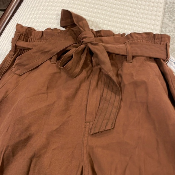 High Waisted Pants - Picture 1 of 3